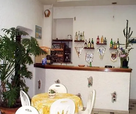 夫比酒店 2* 卡拉赛达