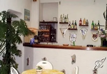 夫比酒店 2* 卡拉赛达